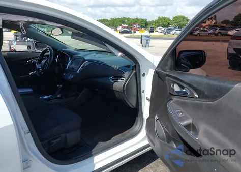 2018 Chevrolet Malibu Lt z USA, uszkodzony, nr VIN 1G1ZD5STXJF143299